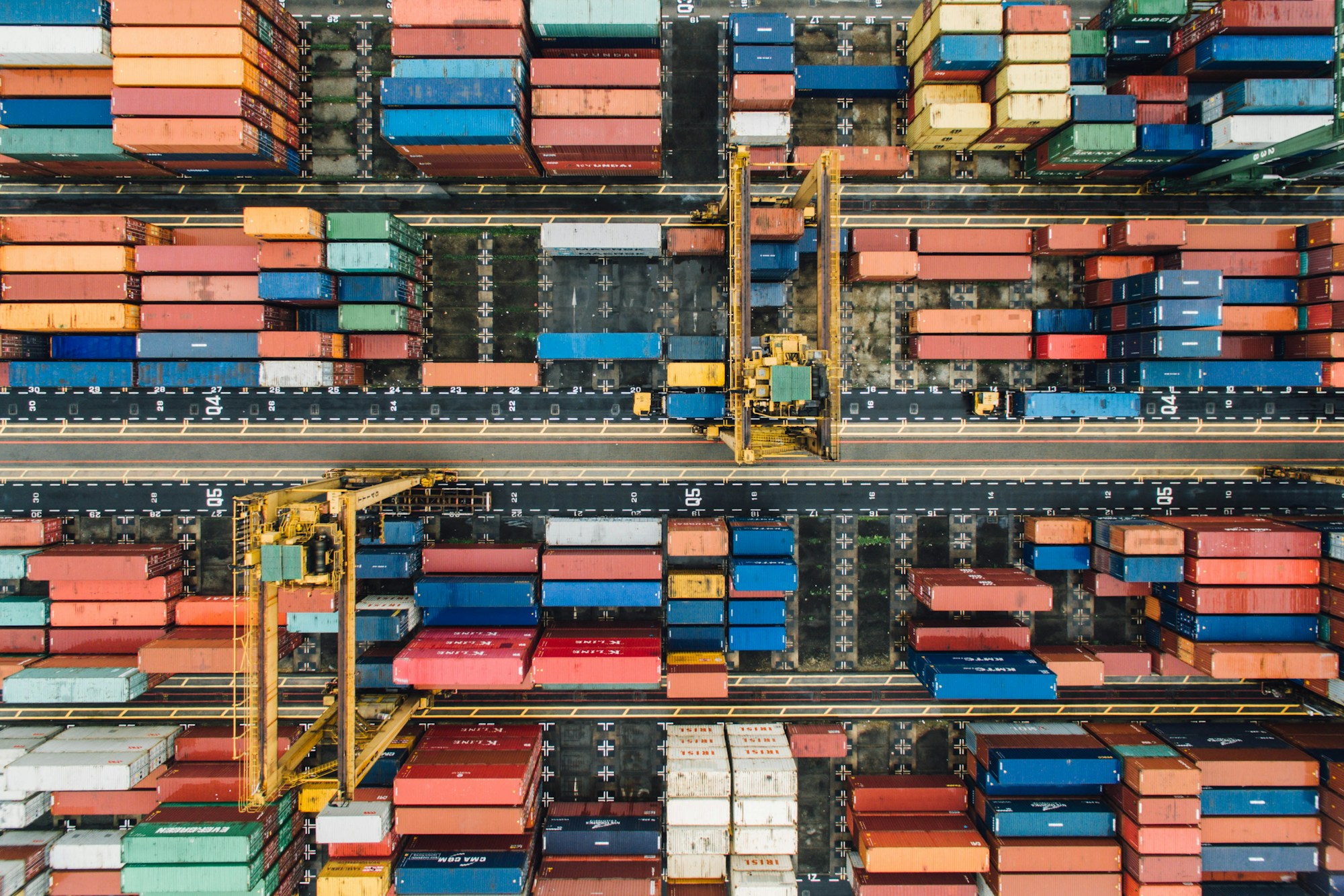 Cargo containers and a commercial port